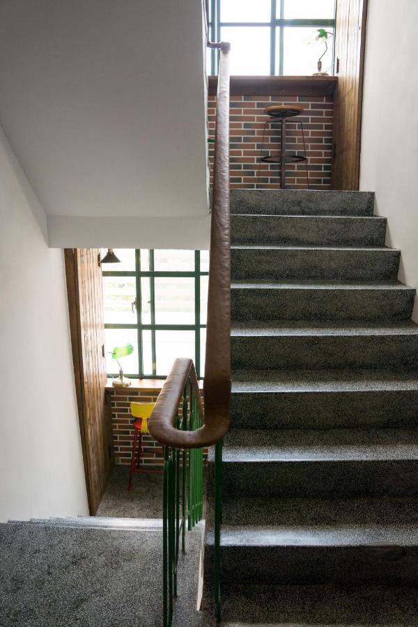 Loft Wo Design Inn Tainan Exterior foto